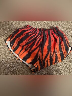 BOA Women's 1" Elite Split Short - Tiger Queen